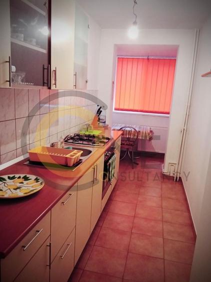 Apartament cu 2 camere semidecomandat, mobilat în Berceni