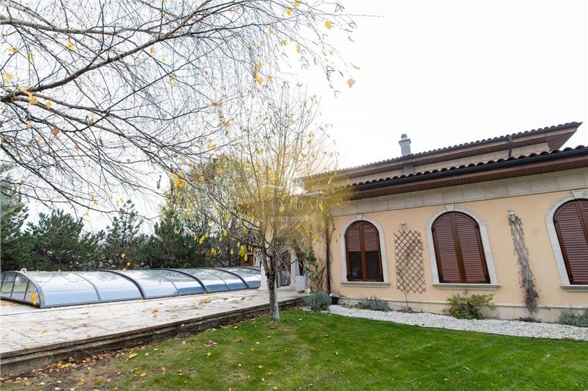 Casă individuală cu 4 camere cu Piscina în Dumbrăvița