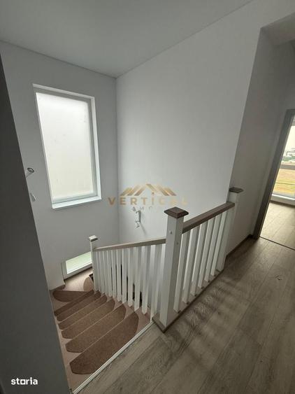 Casă cu 4 camere în Vidra