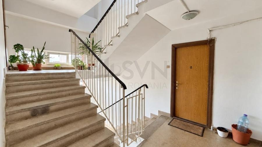 Apartament cu 3 camere semidecomandat, mobilat în Lacul Tei