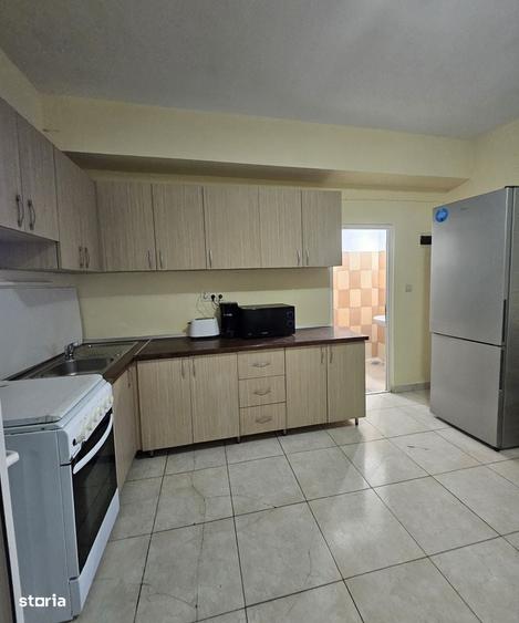 Apartament cu 3 camere decomandat în Iosia