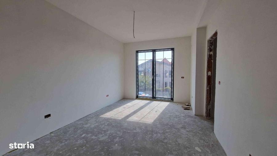 Casă cu 4 camere în Ciarda Roșie