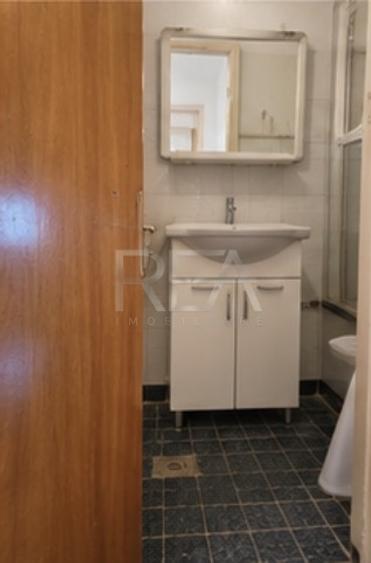 Apartament cu 3 camere decomandat, mobilat în Dorobanți