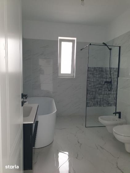 Casă cu 4 camere cu Teren 250 Mp în Valea Lupului