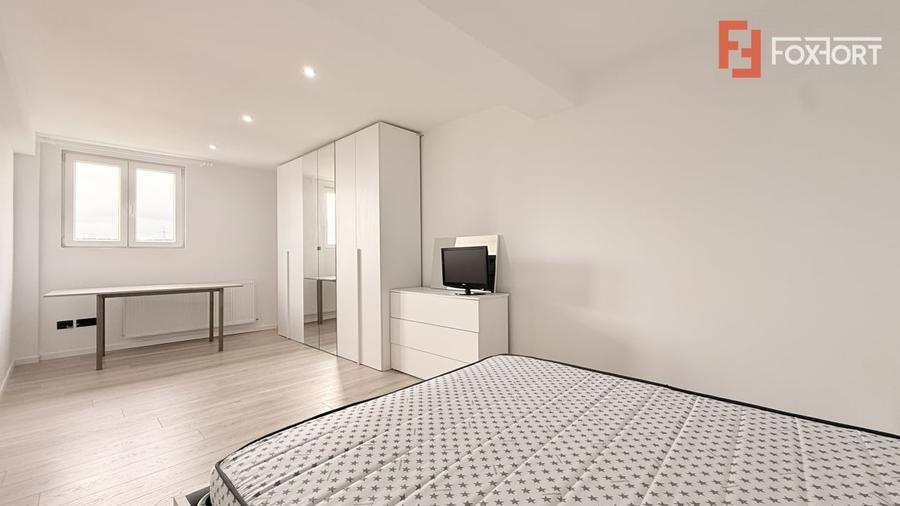 Apartament cu 3 camere semidecomandat, mobilat în Ghiroda