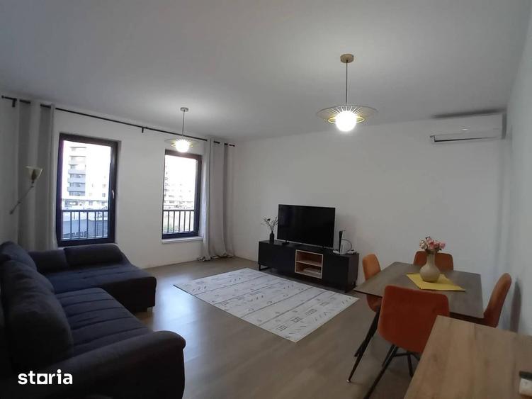 Apartament cu 3 camere decomandat în Sud