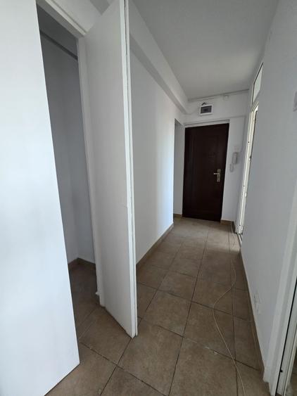 Apartament cu 2 camere semidecomandat în Tineretului
