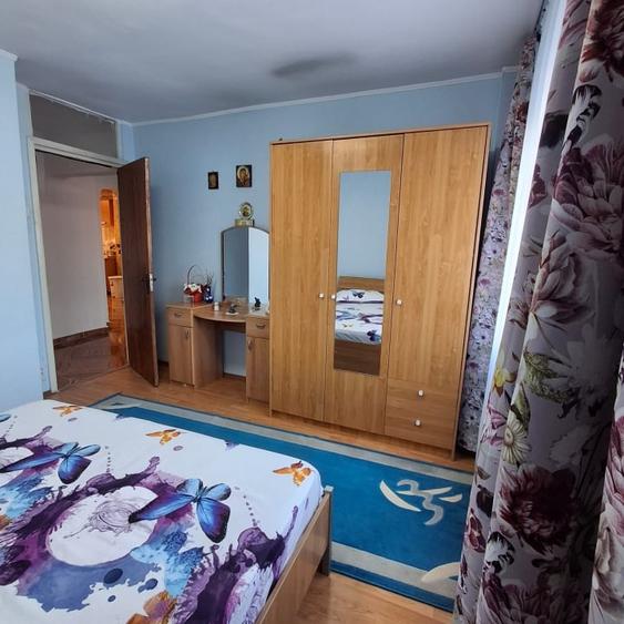 Apartament cu 4 camere decomandat, mobilat în Măgurele