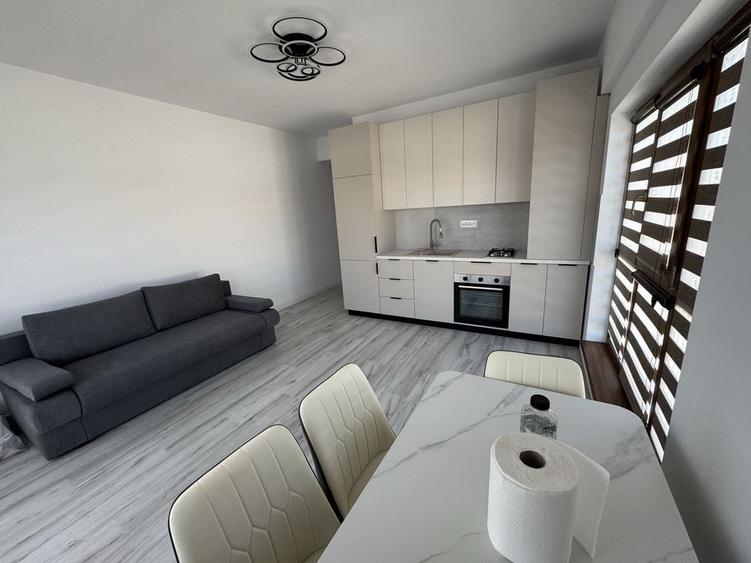 Apartament cu 2 camere decomandat în Galata