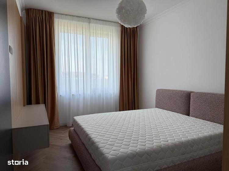 Casă cu 4 camere în Pasărea