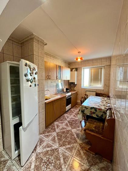 Apartament cu 2 camere decomandat în Casa de Cultură