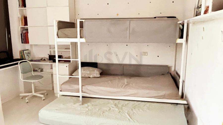 Apartament cu 4 camere decomandat, mobilat în Lacul Tei