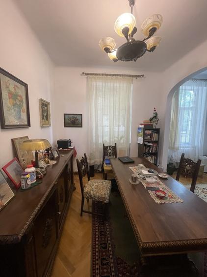 Apartament cu 2 camere semidecomandat în Capitale