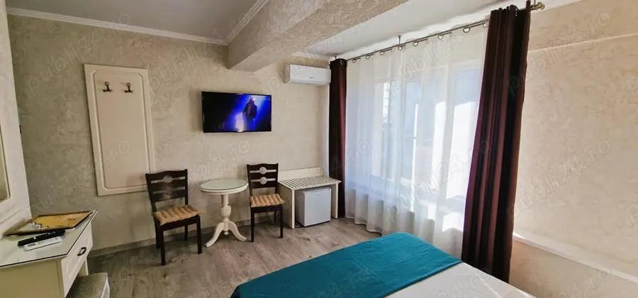 Casă cu 6 camere cu Teren 200 Mp în Eforie
