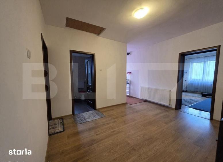 Casă cu 5 camere cu Teren 347 Mp în Titulescu