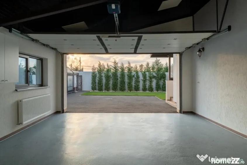 Casă cu 7 camere cu Teren 492 Mp în Central