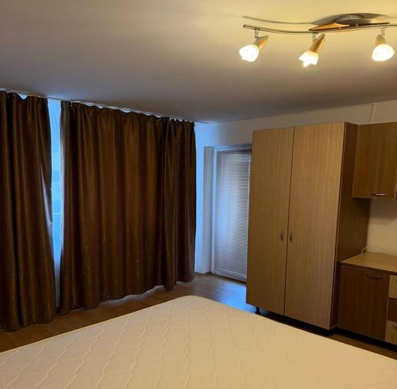 Apartament cu 2 camere decomandat, mobilat în Zorilor