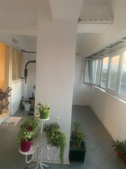 Apartament cu 3 camere decomandat, mobilat în Călărași