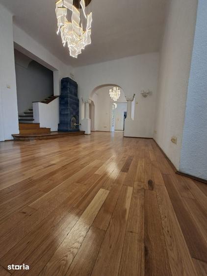 Casă cu Teren 200 Mp în Iancului