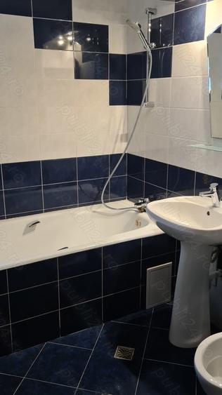 Inchiriere apartament cu 3 camere zona centrala - 3