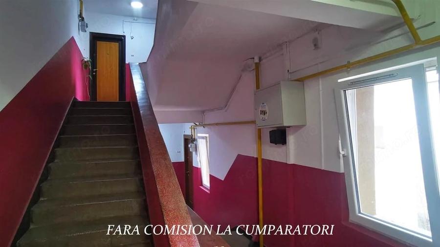 Apartament cu 3 camere decomandat în Căzănești (Râmnicu Vâlcea)