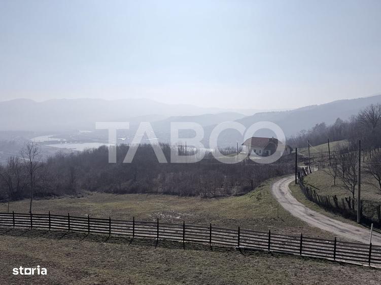 Casă cu 4 camere în Jiblea Nouă