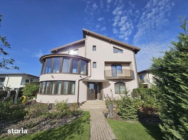 Casă cu 4 camere cu Teren 235 Mp în Central
