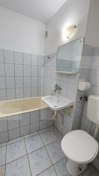 Apartament cu 2 camere semidecomandat în Ciucului