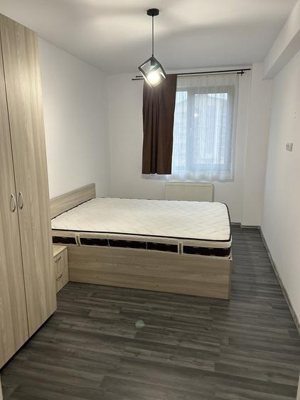 Apartament cu 2 camere decomandat în Florești