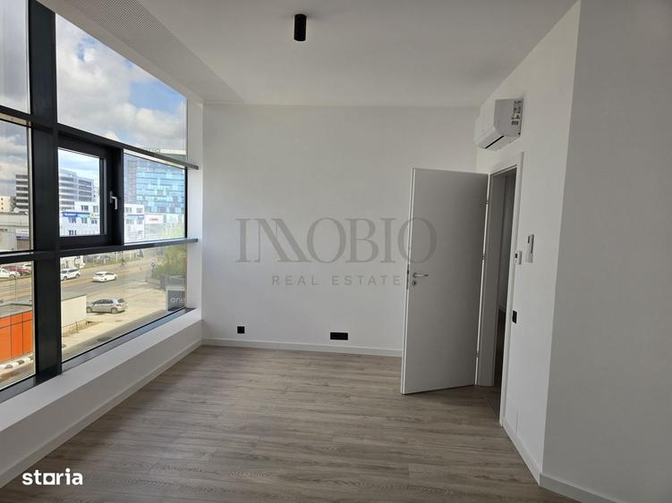 Apartament cu 4 camere în Central — fotografia 1