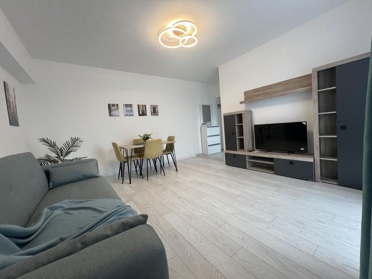 Apartament cu 2 camere decomandat în Podu Roș
