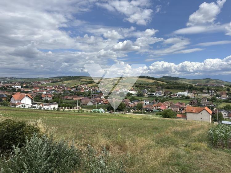 Teren agricol intravilan de 1198 mp, în Șura Mare