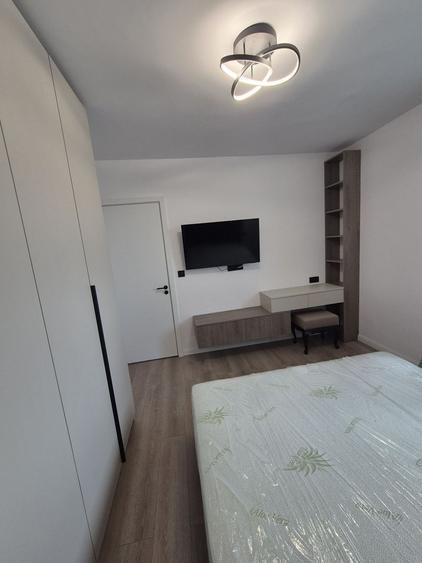 Apartament cu 2 camere decomandat în Colentina