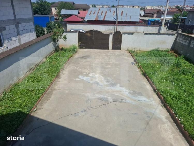 Casă cu 4 camere în Valea