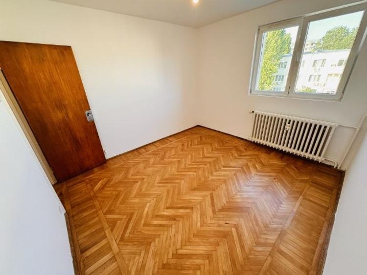 Apartament cu 2 camere semidecomandat în Titan