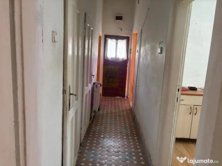 Casă cu 3 camere cu Teren 210 Mp în Floreasca