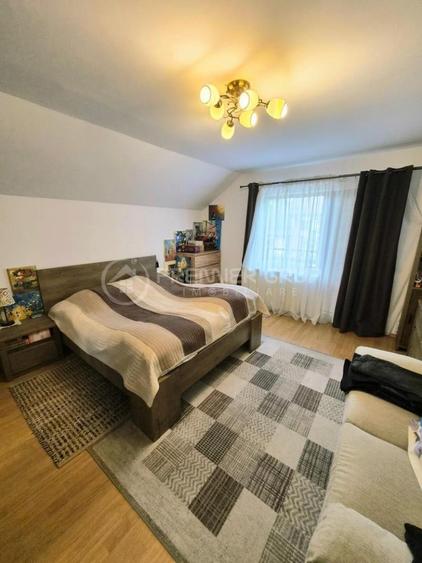 Casă individuală cu 5 camere cu Piscina în Valea Lupului