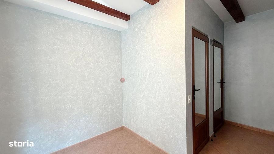 Spațiu comercial, de 355 mp, în Centrul Istoric