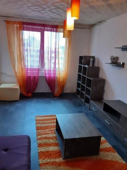 Apartament cu 2 camere decomandat, mobilat în Rahova