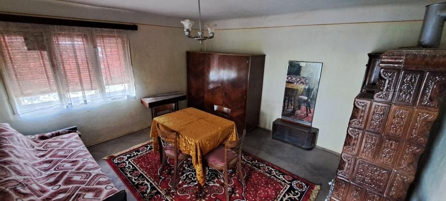 Casă cu 4 camere în Războieni-Cetate