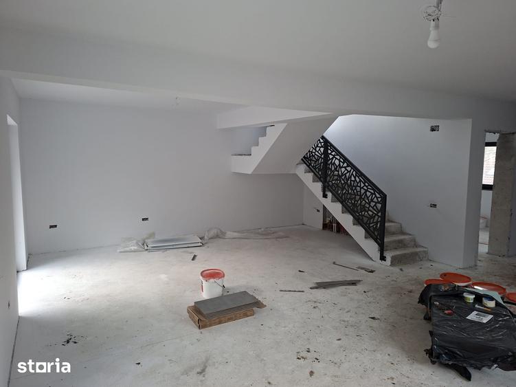 Casă individuală cu 4 camere cu Canalizare în Ștefănești