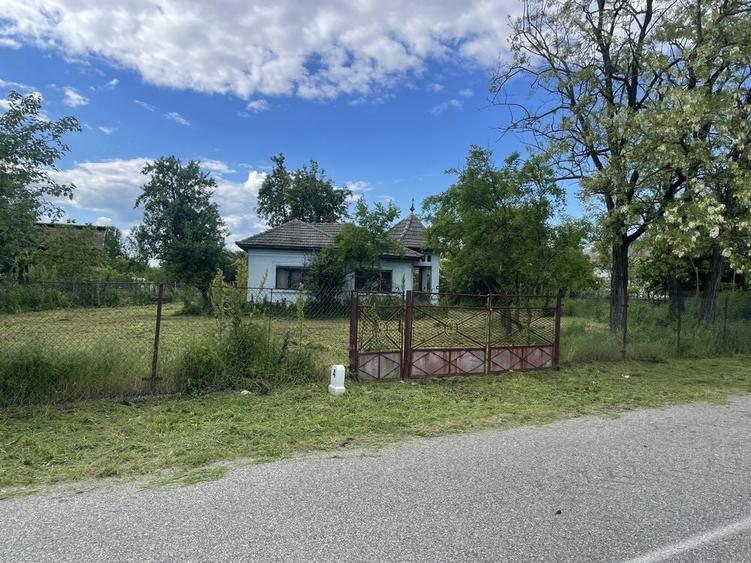 Casă cu 2 camere în Drăgoești