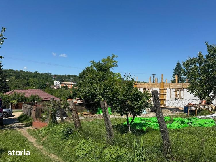 Teren de 2495 mp, în Rediu