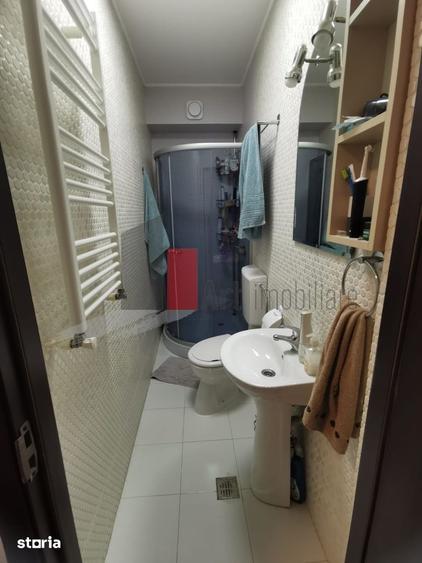 Apartament cu 3 camere semidecomandat, mobilat în Militari
