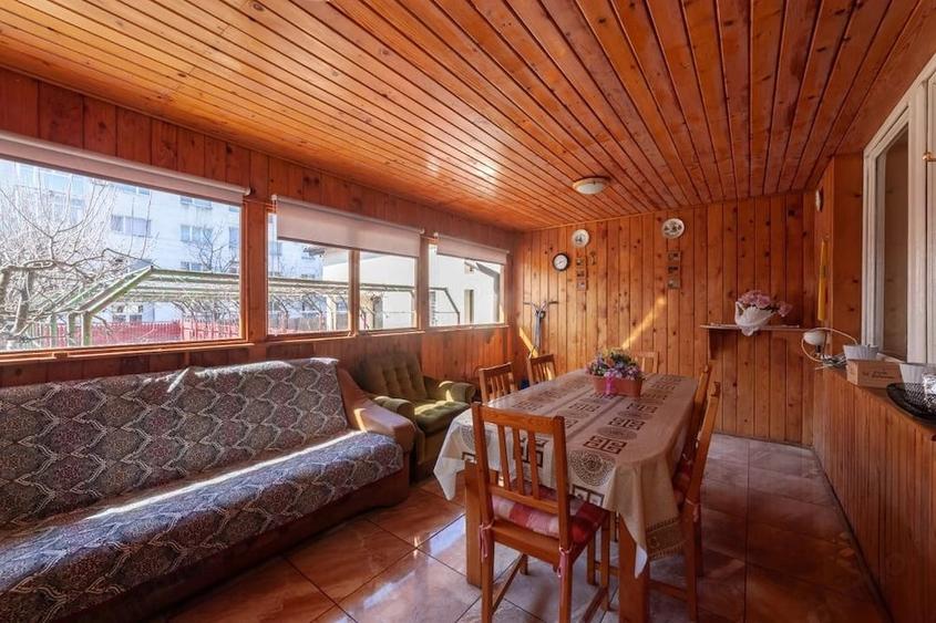 Casă cu Teren 350 Mp în Exercițiu