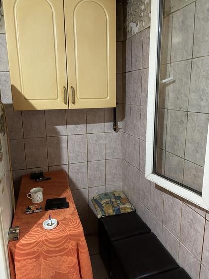 Apartament cu 3 camere decomandat în Exterior Vest