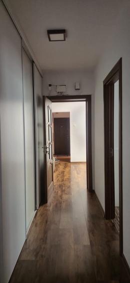 Apartament cu 4 camere semidecomandat în City Park Mall