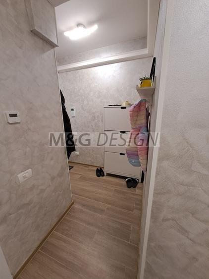 Apartament cu 3 camere decomandat, mobilat în Giarmata-Vii