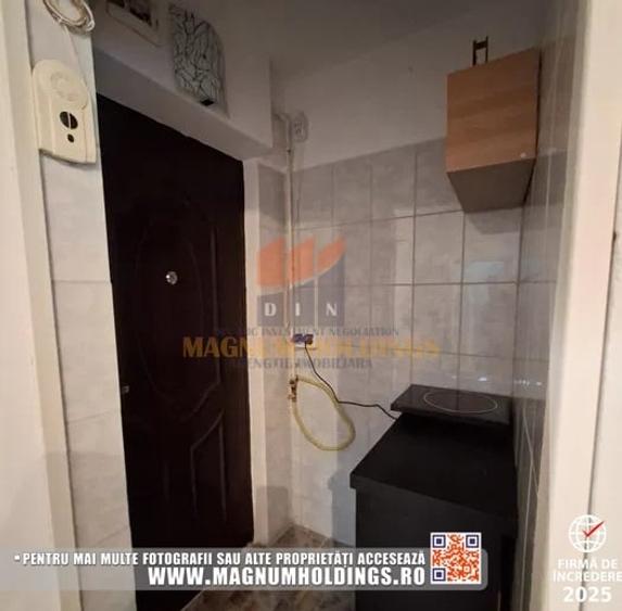 Garsonieră decomandată, mobilată în Războieni