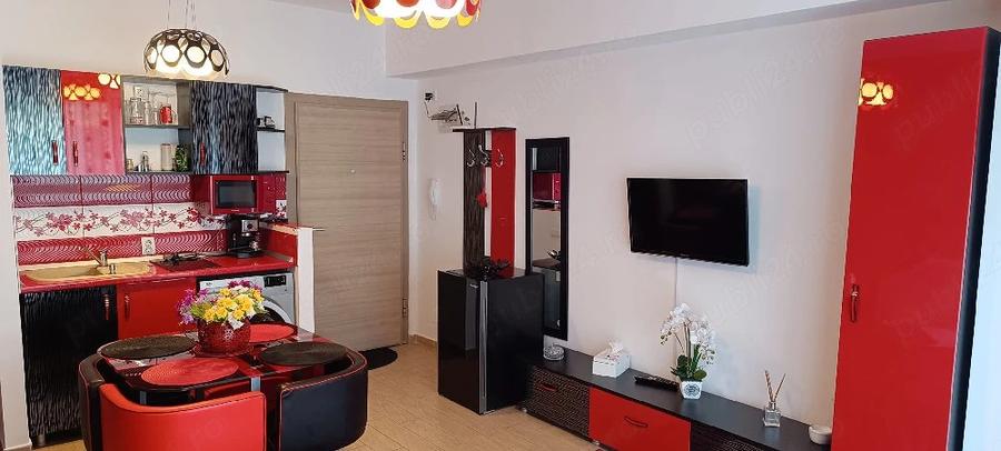 Garsonieră decomandată în Central